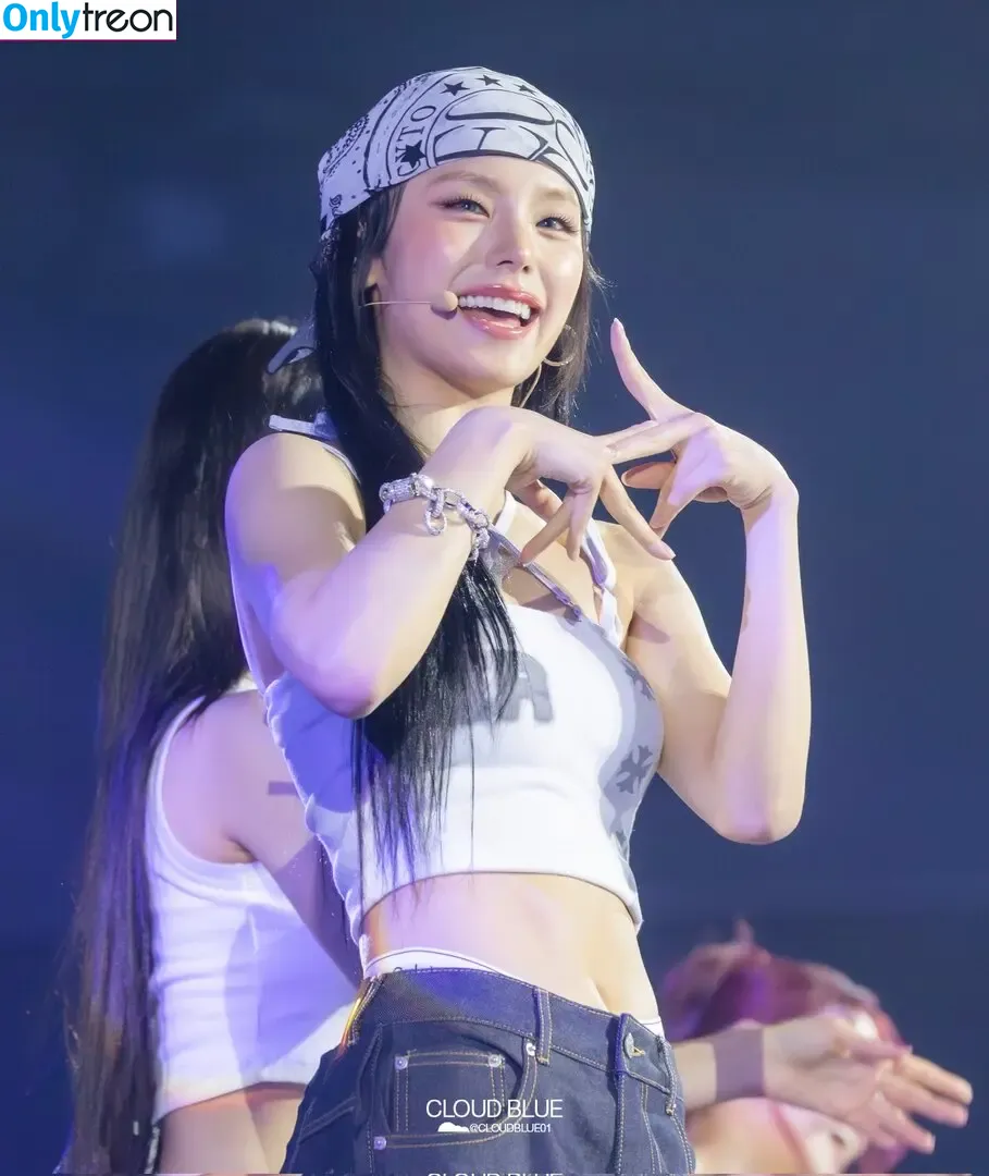Yeji nude photo #0239 (Hwang Ye-ji / ITZY (예지 / yezyizhere)