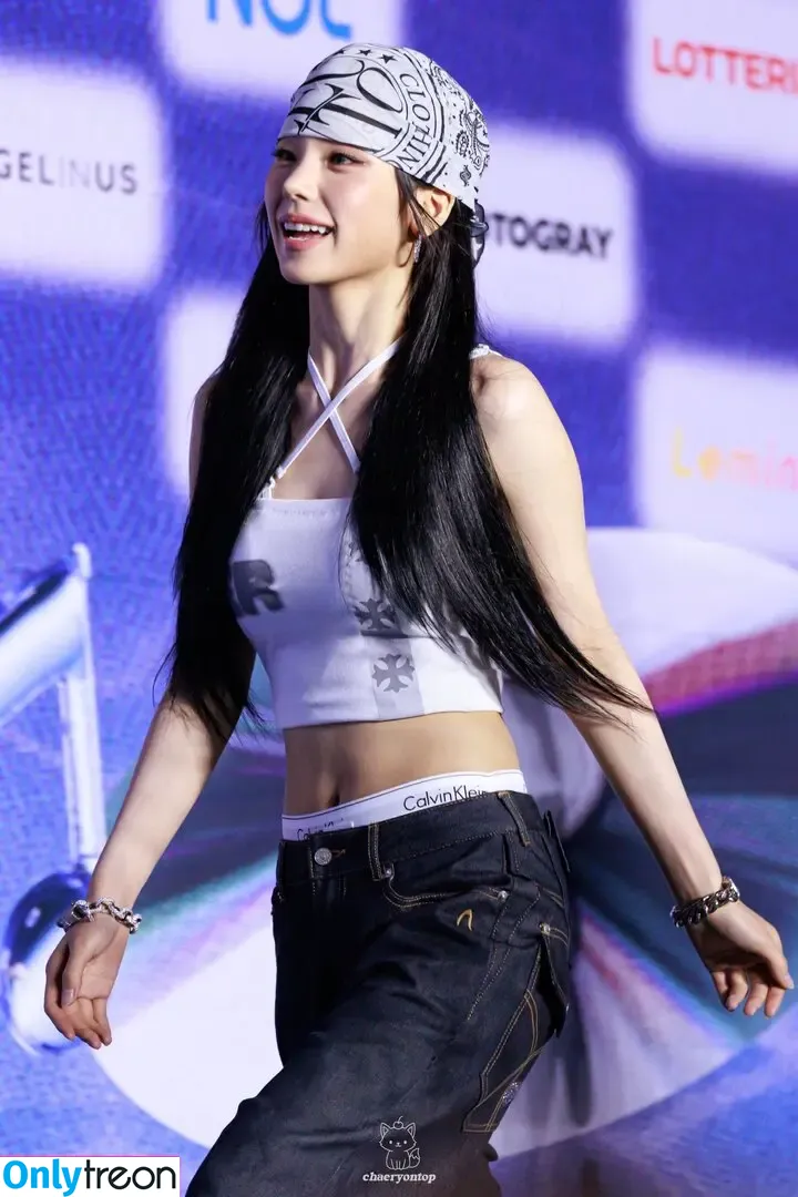 Yeji nude photo #0248 (Hwang Ye-ji / ITZY (예지 / yezyizhere)