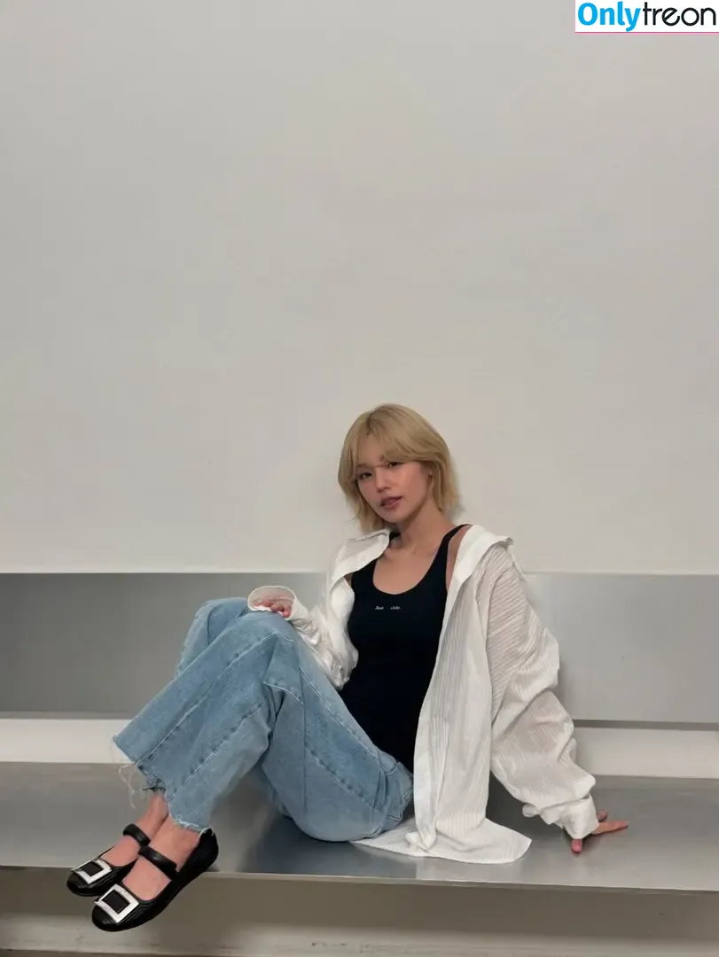 Yeji nude photo #0260 (Hwang Ye-ji / ITZY (예지 / yezyizhere)