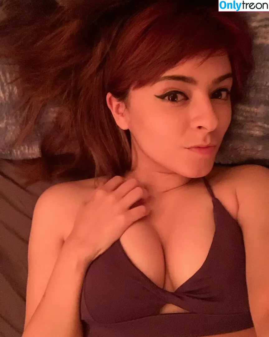 Yellowspoongirl nude photo #0216 (Yellowspoongirl)