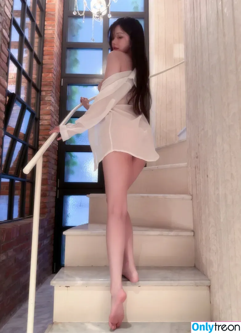 Yepyeppp 모르님 голая photo #0196 (5252_28)