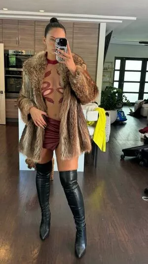 Yesjulz nude photo #0364