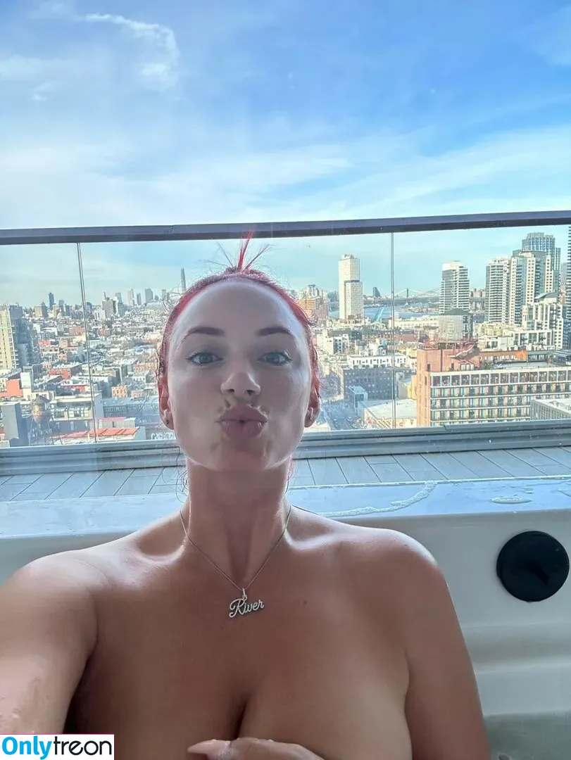 Yesjulz nude photo #0054 (Yesjulz)