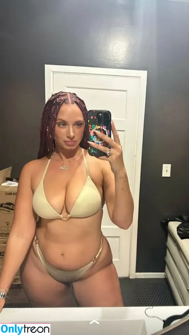 Yesjulz nude photo #0073 (Yesjulz)