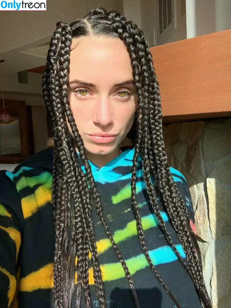 Yesjulz nude photo #0749 (Yesjulz)