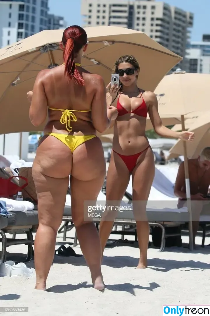 Yesjulz голая photo #0759 (Yesjulz)