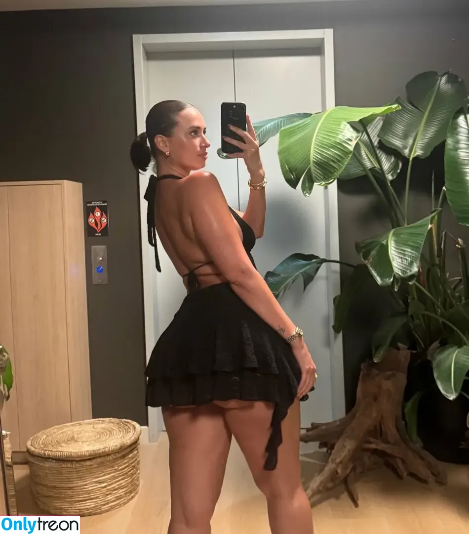 Yesjulz nude photo #0763 (Yesjulz)