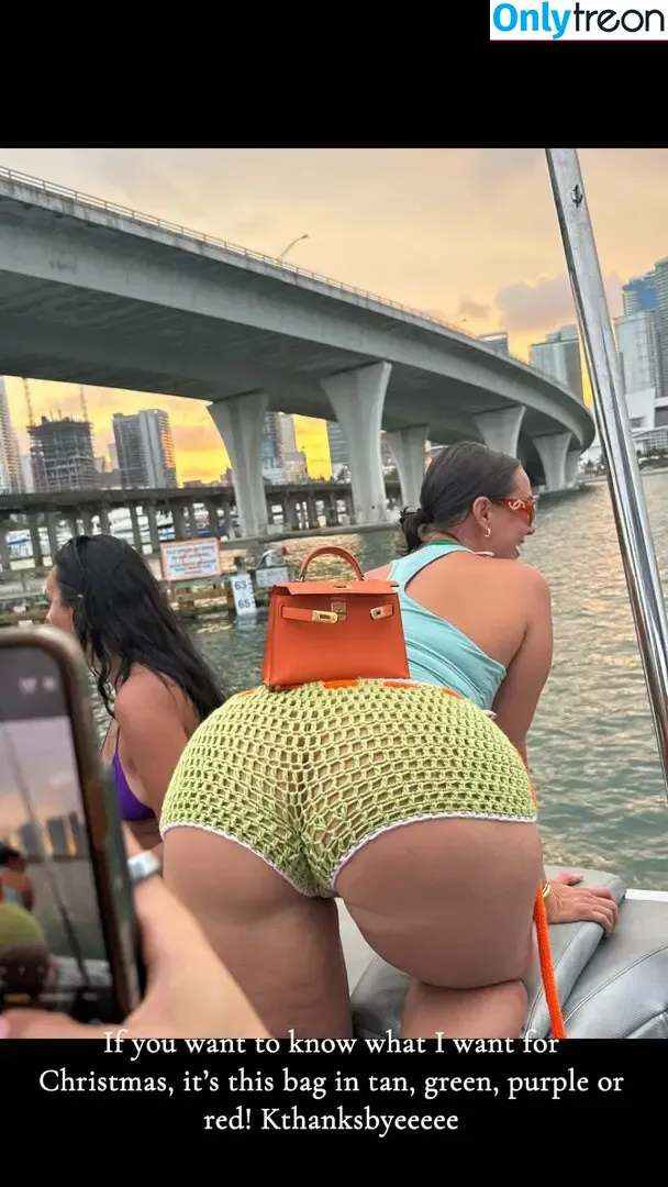 Yesjulz nude photo #0783 (Yesjulz)