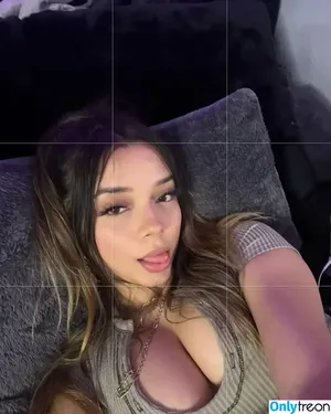 yessseeeniiaa / oxyesi / queenyesseniasfeet / yessseeeniiaa_ nude photo #0022