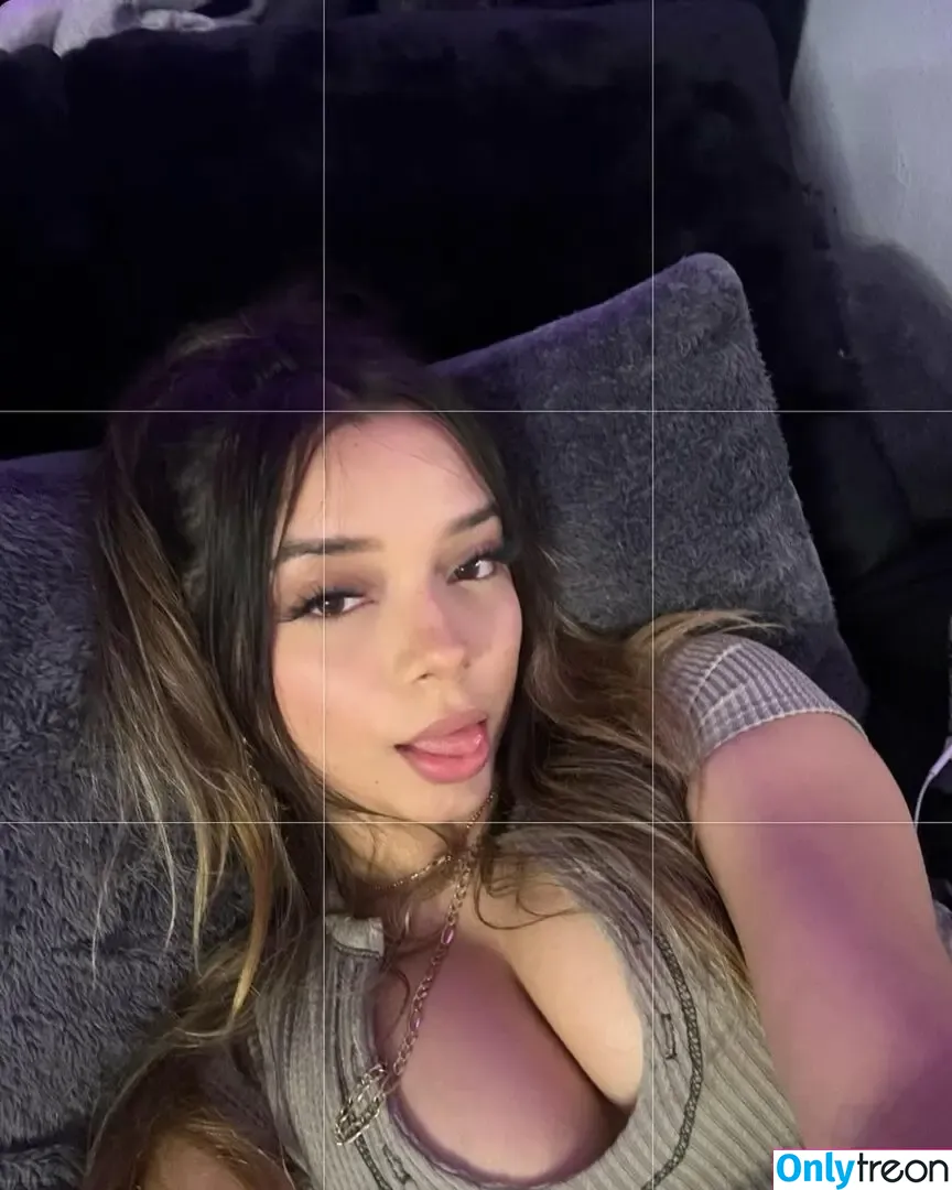 yessseeeniiaa nude photo #0022 (oxyesi / queenyesseniasfeet / yessseeeniiaa_)