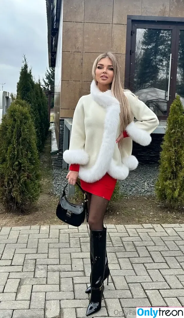 yevax голая photo #0143 (yevax.x)