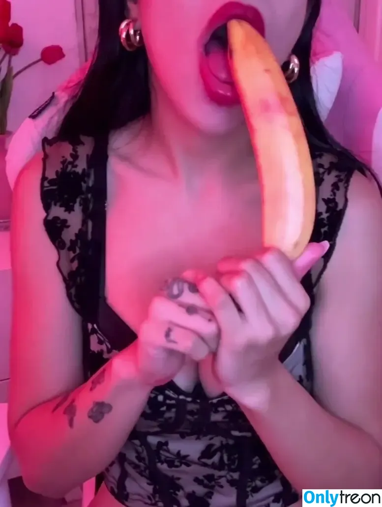 Yeya ASMR nude photo #0016 (yeya_asmr / yeyaa_asmr)