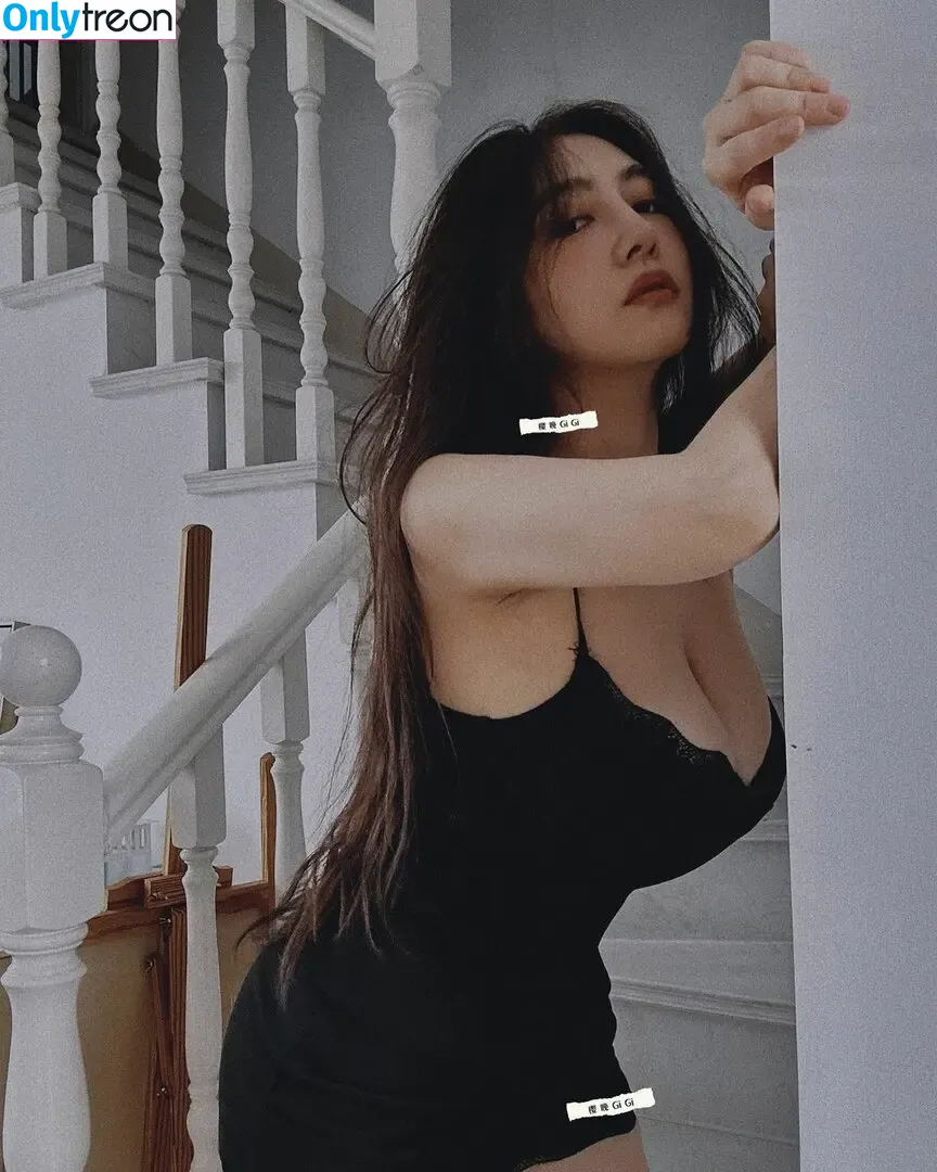 yingwangigi nude photo #0003 (yingwangigi)