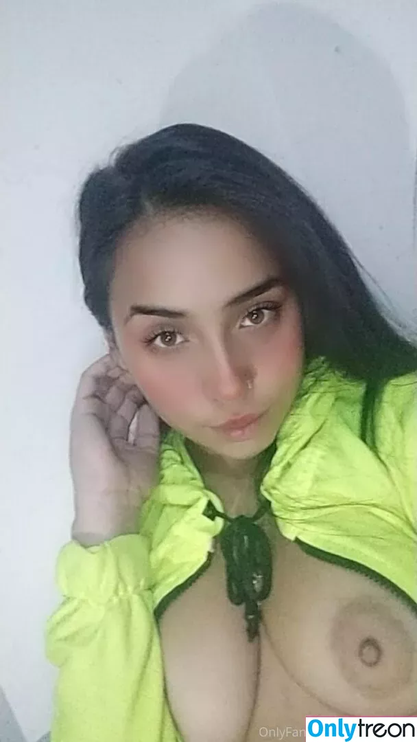 yiyisweetcousin nude photo #0092 (theweedcousin)