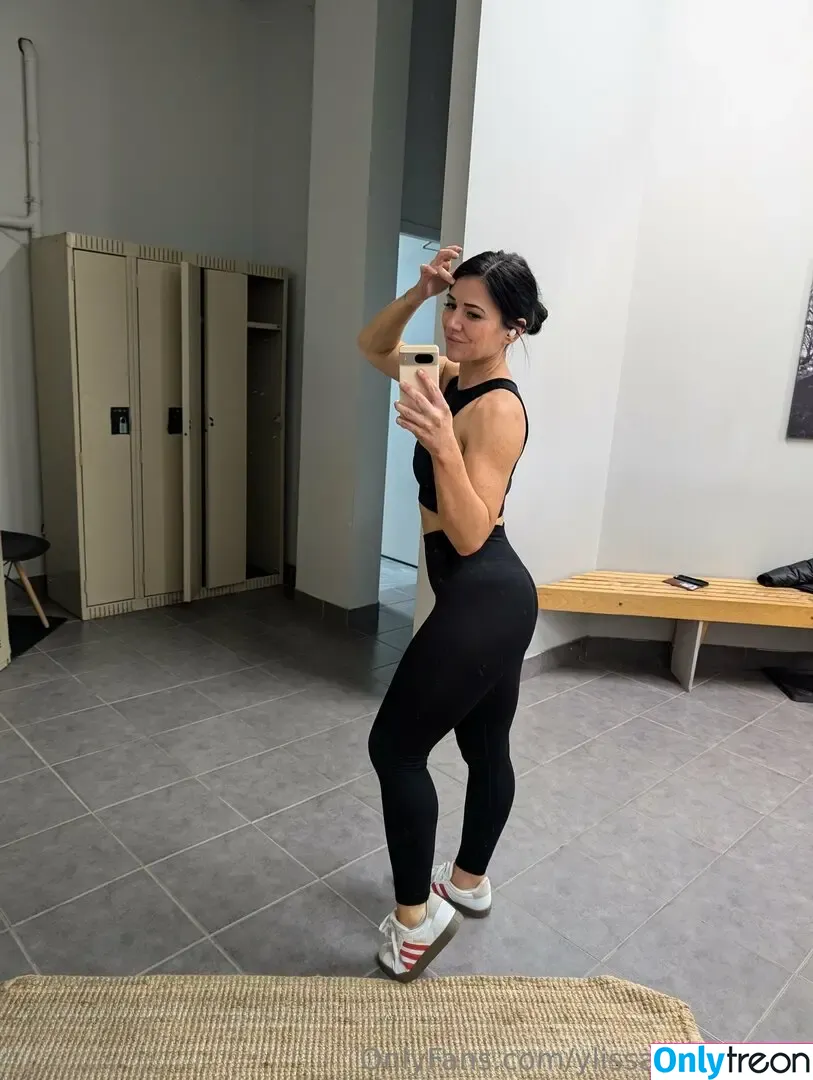 ylissaprettyman nude photo #0086 (alyssajprettyman)