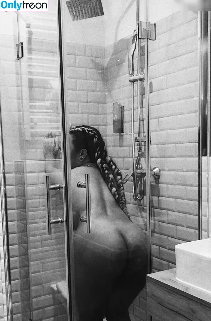 Yma Louisa голая photo #0029 (sirenivystar / yma.louisa / ymalouisa)