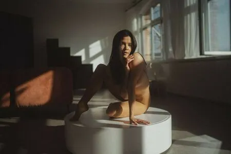 Yoana Nikolova / nikolova_y nude photo #0024