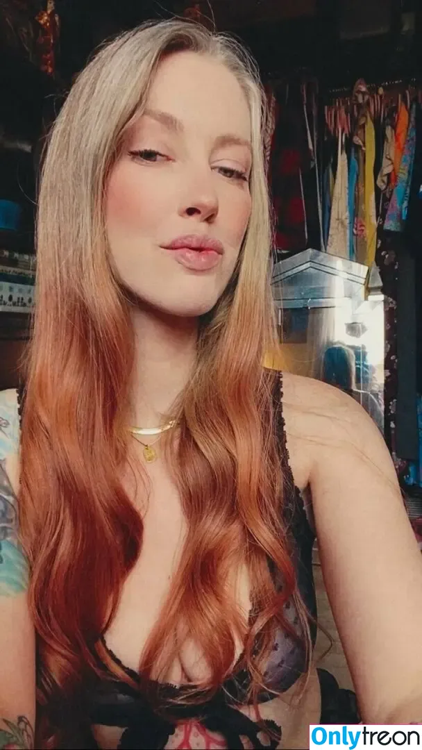 Yoga Witchh nude photo #0002 (erickuhhls)