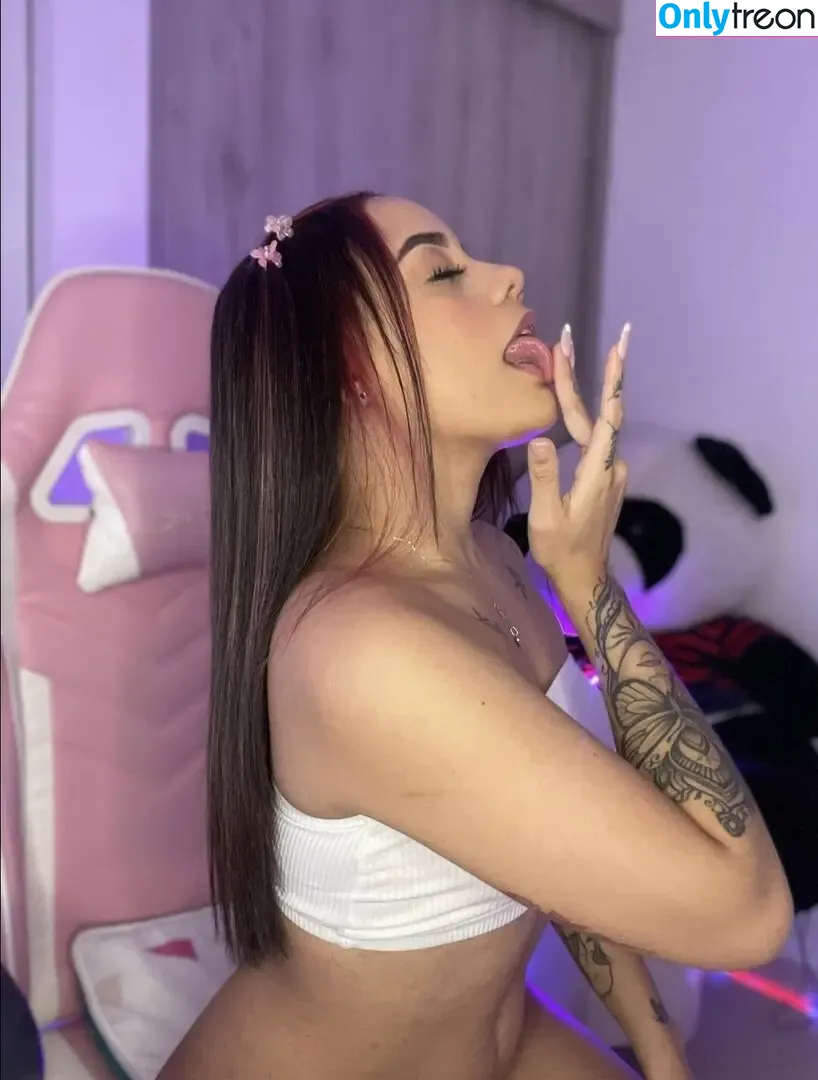 Yohanny Polacre nude photo #0017 (anny_cam23 / yohannypolacre_of)