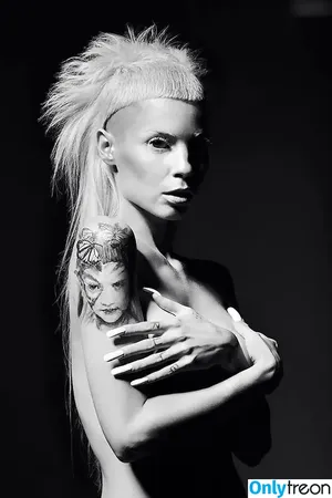 Yolandi Visser / dieantwoordd фото голая #0024