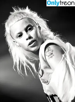 Yolandi Visser / dieantwoordd фото голая #0026