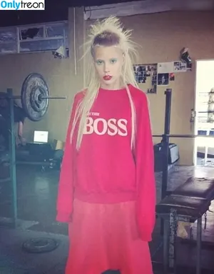 Yolandi Visser / dieantwoordd фото голая #0028