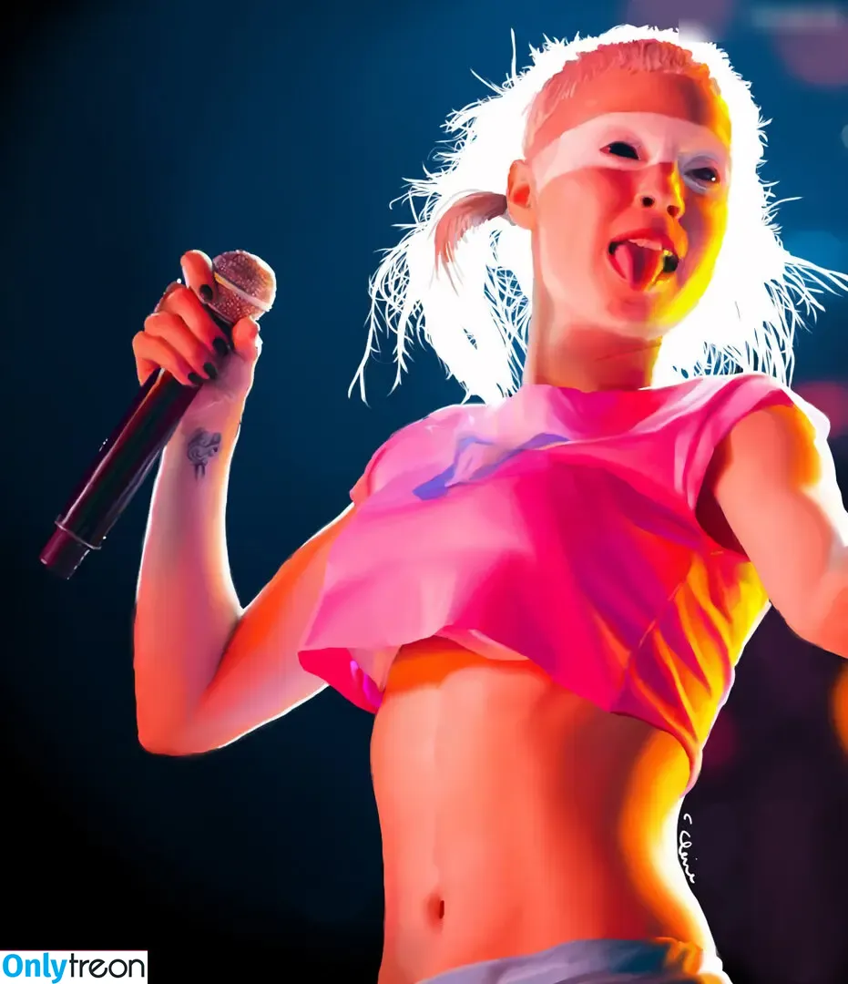 Yolandi Visser nude photo #0001 (dieantwoordd)