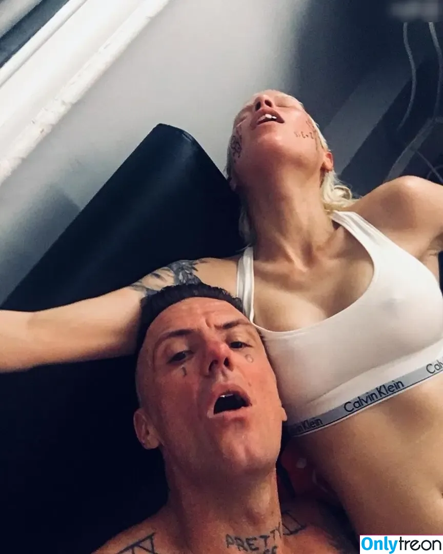Yolandi Visser nude photo #0050 (dieantwoordd)