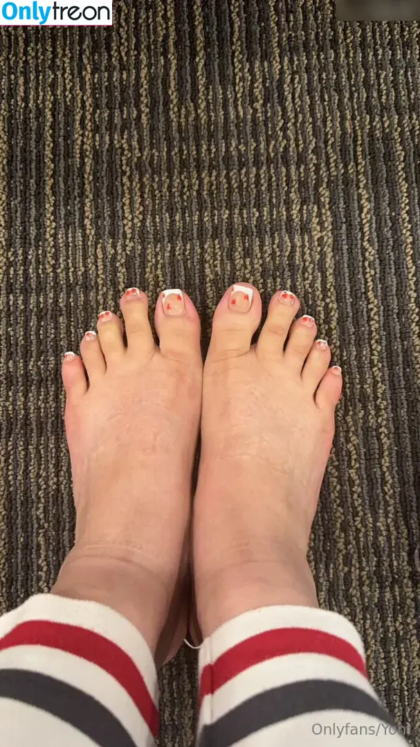 Yomfeet nude photo #0005 (Yomfeet)