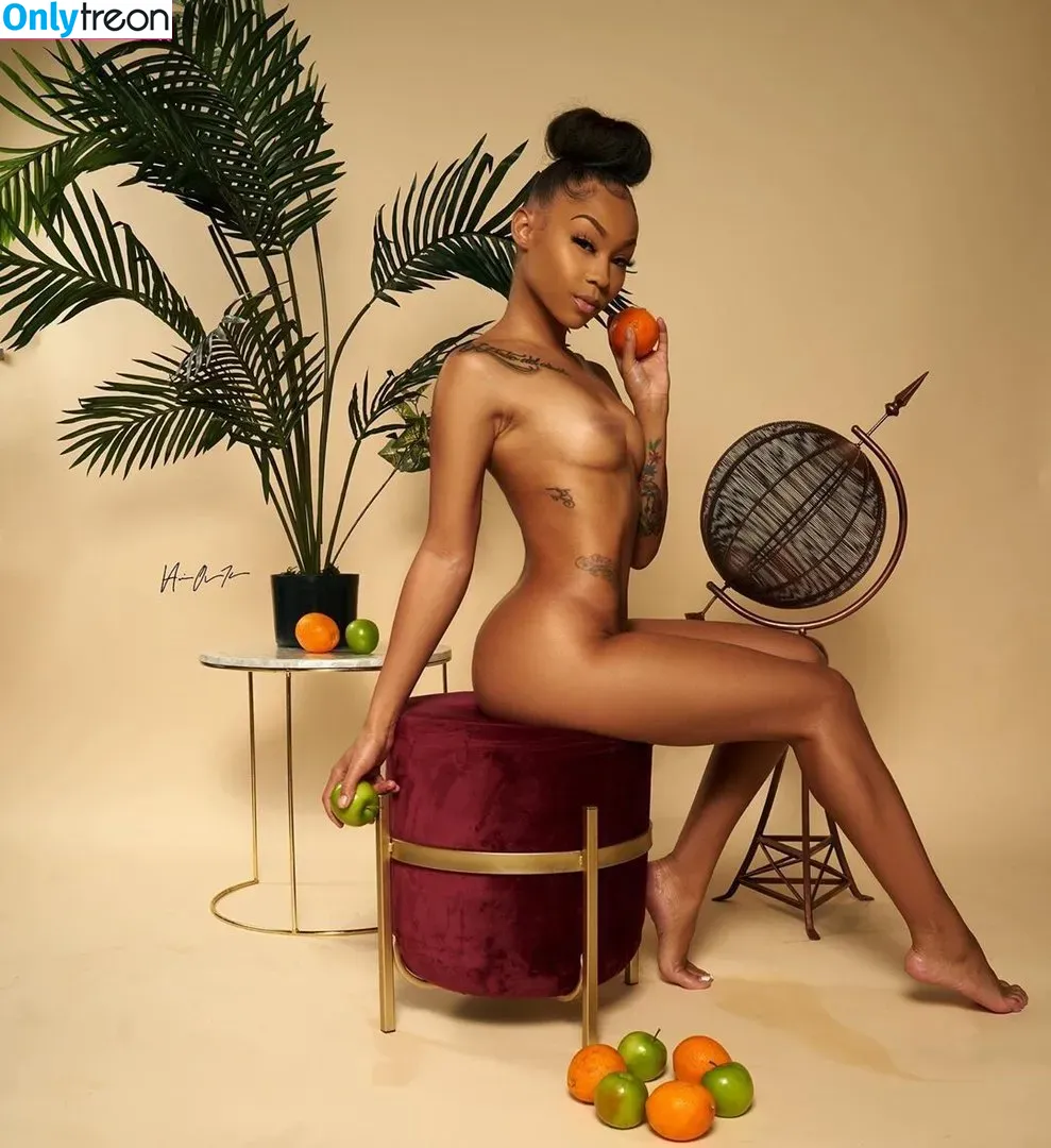 YooItsChill nude photo #0003 (YooItsChill2 / yooits4everchill)
