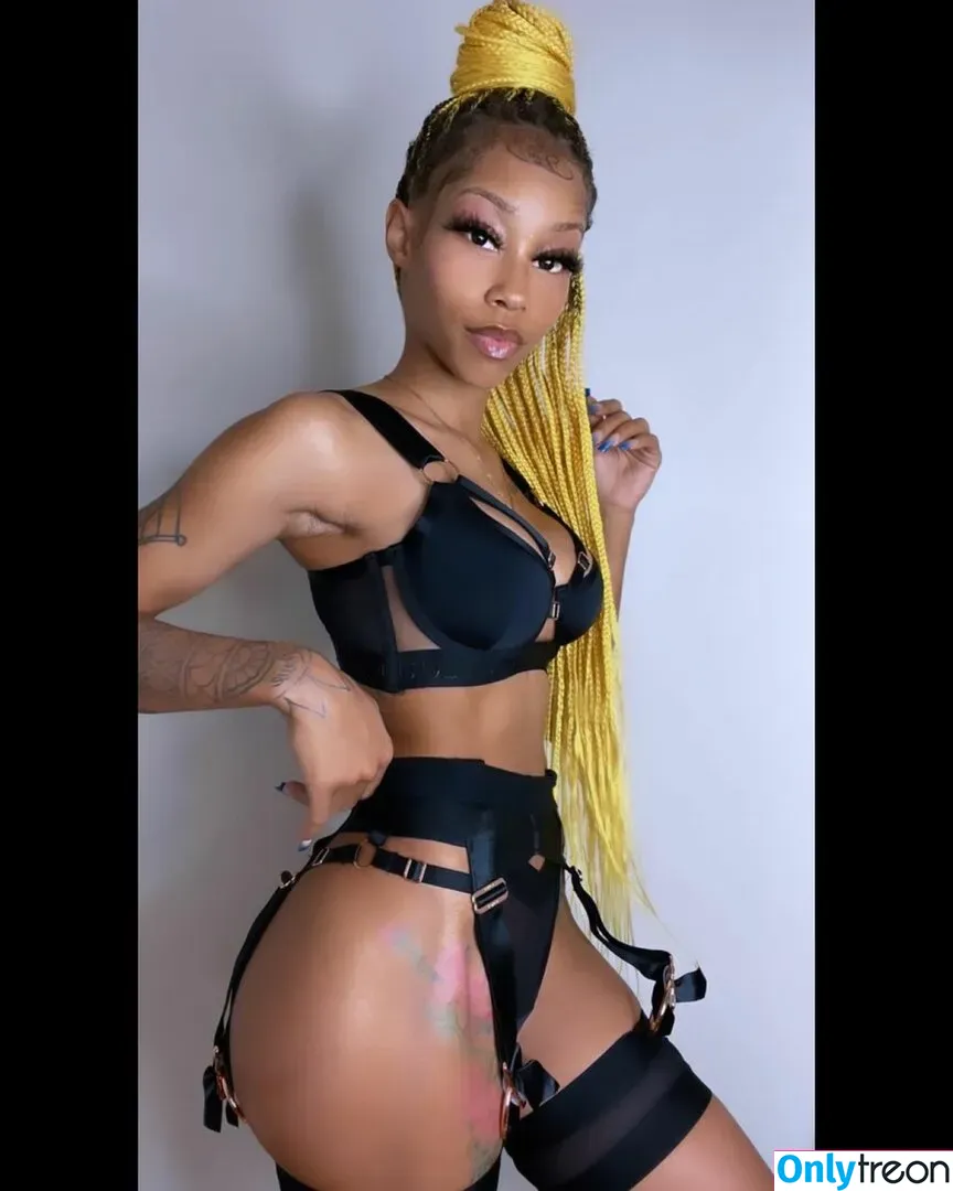 YooItsChill nude photo #0068 (YooItsChill2 / yooits4everchill)