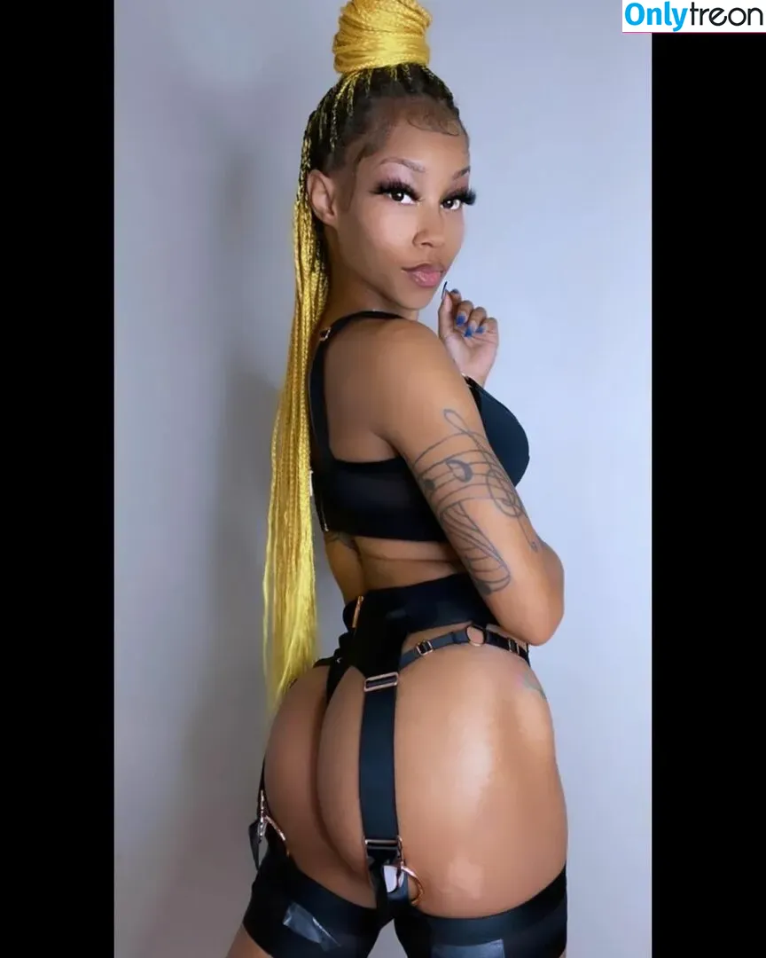 YooItsChill nude photo #0069 (YooItsChill2 / yooits4everchill)