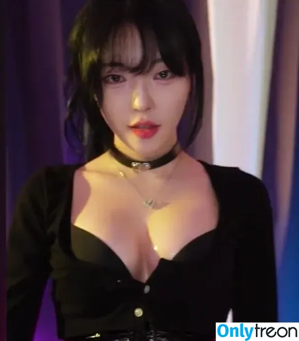 yoon_froggy nude photo #0001 (jhjjijji / korean streamer)