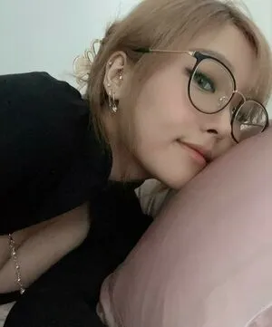 YoonHyoonAikuros / Kang Hee nude photo #0026