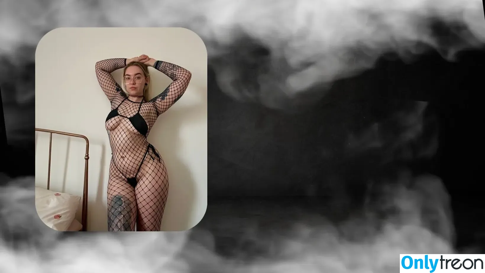 Yorkshirestripper nude photo #0010 (Yorkshirestripper)