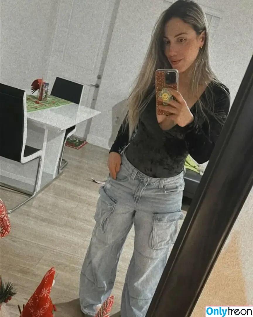 Yosi Fernandes голая photo #0003 (yosifernandes31)