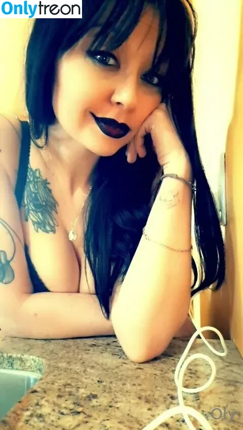 youcancallme_oly nude photo #0006 (youcancallme_ali)