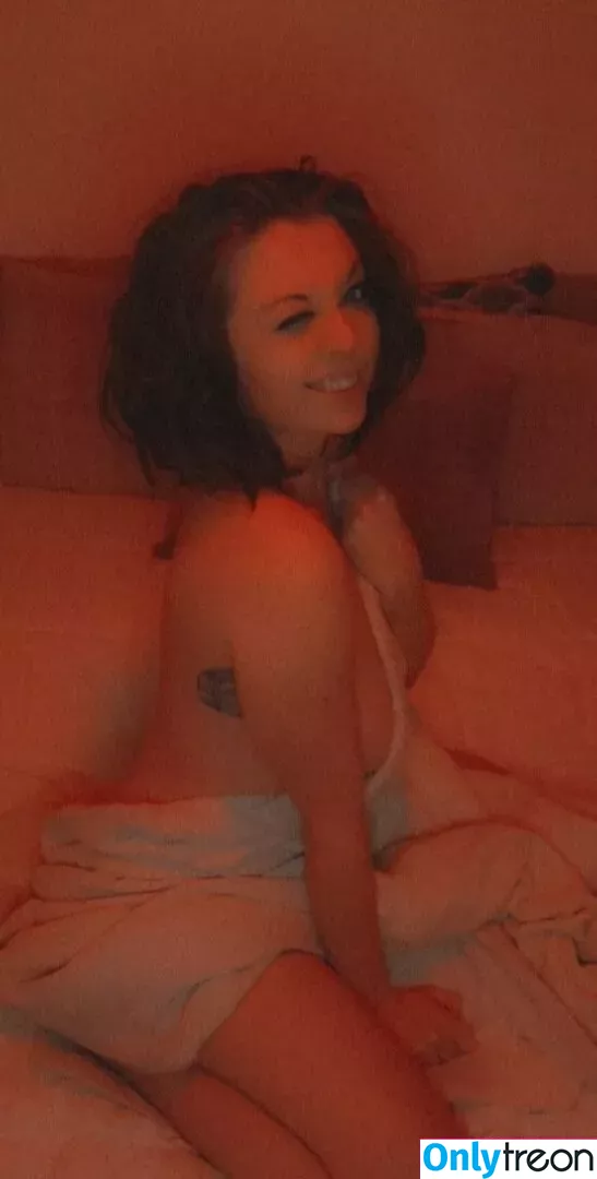 youcancallme_oly nude photo #0111 (youcancallme_ali)