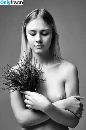 young_and_b / hochuhratysya / young_and_b1 nude photo #0019
