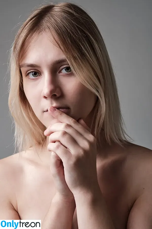 young_and_b nude photo #0029 (hochuhratysya / young_and_b1)