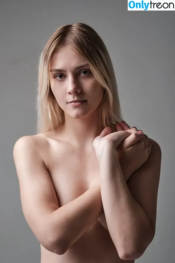 young_and_b nude photo #0030 (hochuhratysya / young_and_b1)
