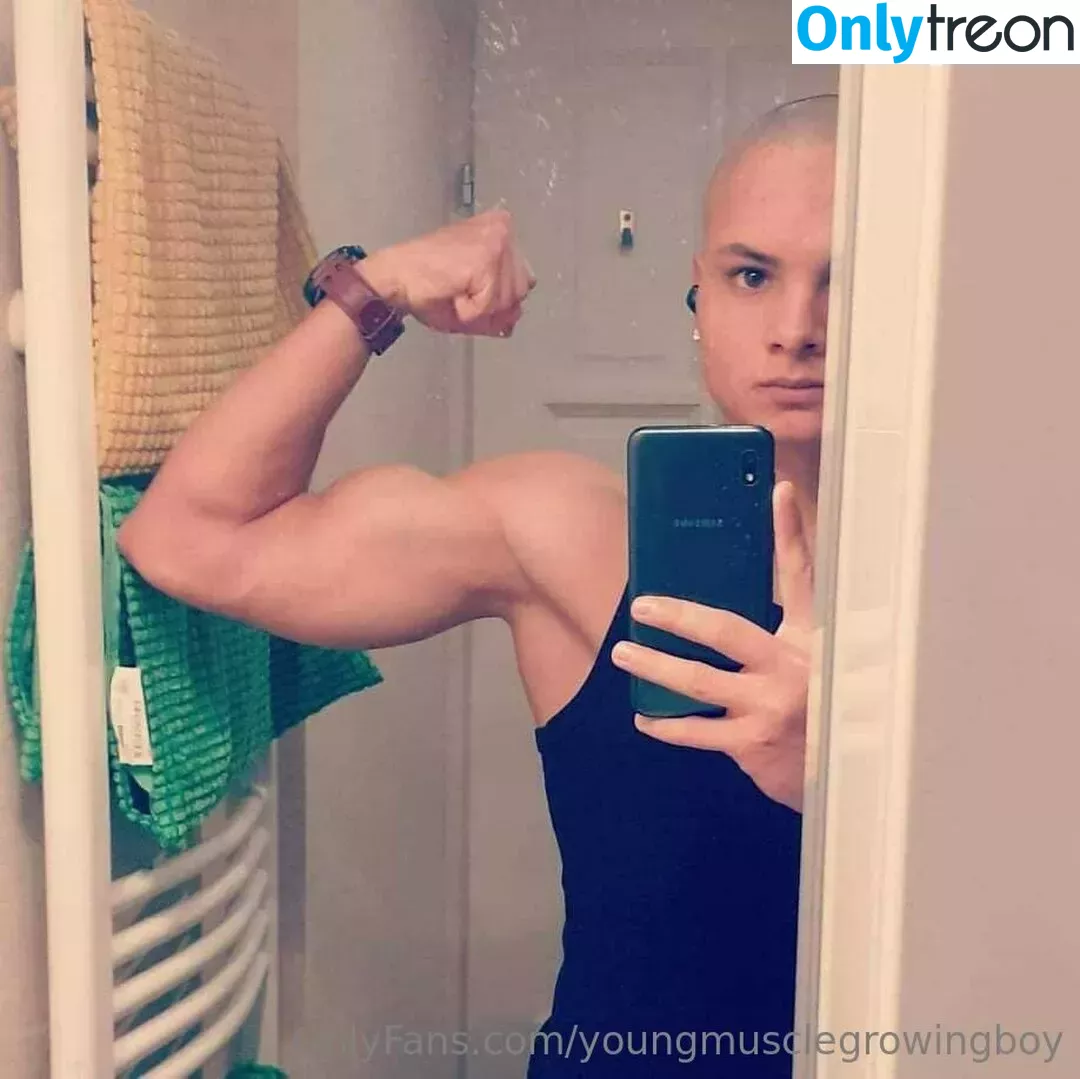 youngmusclegrowingboy голая photo #0006 (youngmusclegrowingboy)