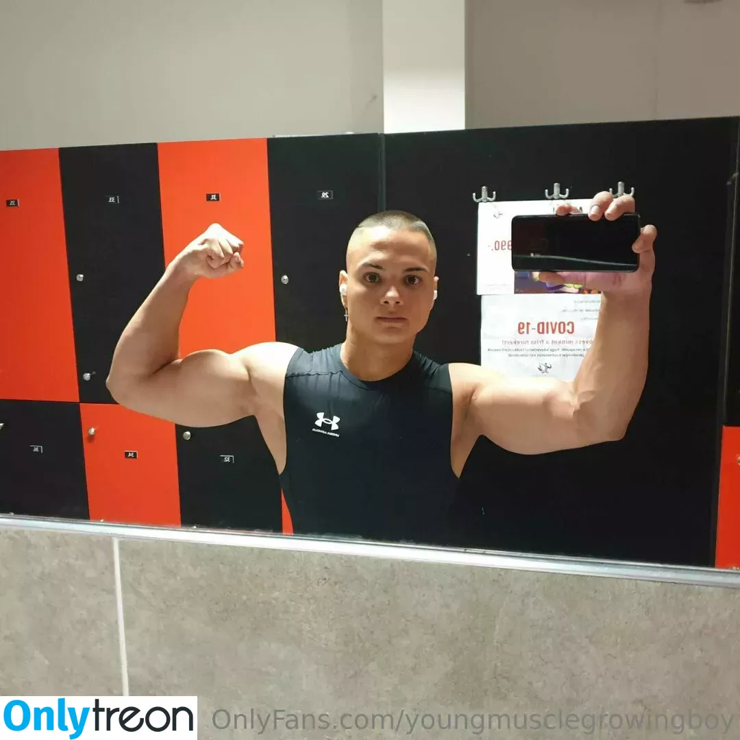 youngmusclegrowingboy голая photo #0025 (youngmusclegrowingboy)