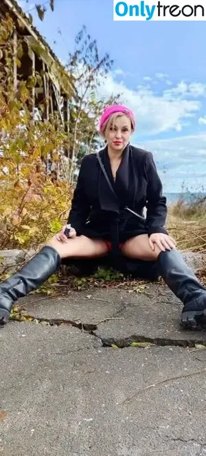 YOUR BAD MOMMY / badmommy101 / vip_your_bad_mommmmy nude photo #0001