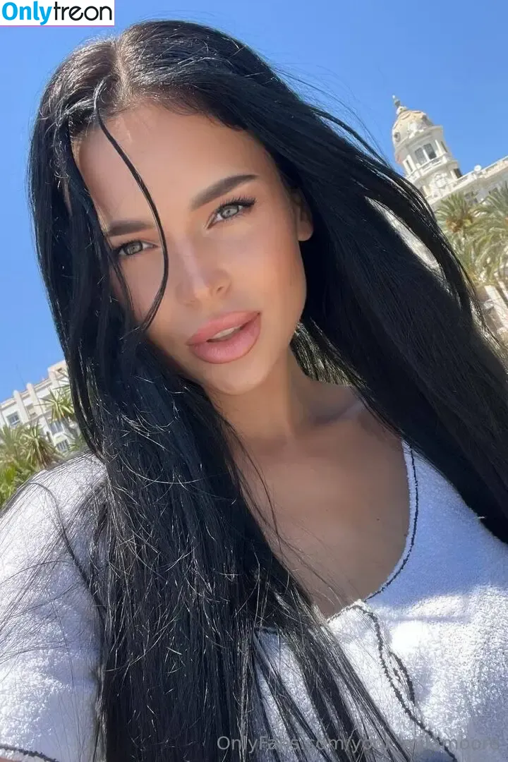your_milamoore голая photo #0786 (your_milamoore)