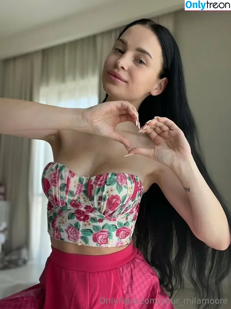 your_milamoore голая photo #0819 (your_milamoore)