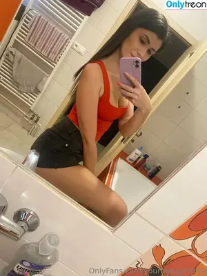 yourbabygirlnikii / nikol_m195 nude photo #0003
