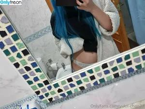 yourbluehairedwaifu / Yukki_chan77 / iam.dilraaz.x07 nude photo #0019