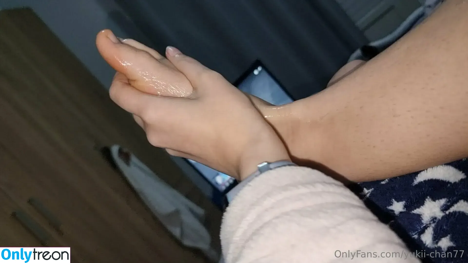 yourbluehairedwaifu nude photo #0020 (Yukki_chan77 / iam.dilraaz.x07)