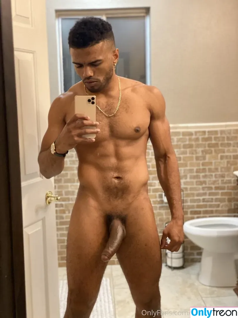 Yourboyfcisco nude photo #0025 (Troy Francisco / letroyfrancisco)